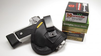 Kimber ships a one page “quick start” document with every Solo that includes the new pistol break in requirement and three recommended ammunition types from Hornady, Remington, and Federal.  The Remora Holsters Micro Size 2 and 8-round extended magazine made a great combination for IWB carry.