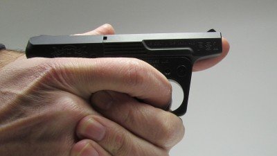 Heizer Defense PS1 Pocket Shotgun Pistol – New Gun Review The PS1 has a very short overall length and thumbs-forward shooters will want to adopt a revolver grip to avoid potential injury to their support hand thumb.