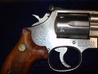 Model 66 Chicago Police Commemorative  Smith & Wesson Revolvers > Full Frame Revolver