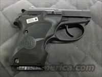 Beretta 3032 Tomcat 32 ACP Laser Grips  **NEW**  Beretta Pistols > Small Caliber Tip Out