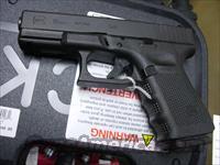 Glock 19 Gen 4 15 rd 9mm NEW   Glock Pistols > 19