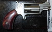 NORTH AMERICAN ARMS NAA-22MS 22 MAGNUM MINI REVOLVER WITH 1-1/8" BARREL  North American Arms Pistols