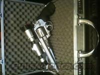 Scoped Perfomance Center 629-6  Smith & Wesson Revolvers > Performance Center