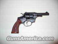 High Standard Sentinel Deluxe  High Standard Pistols