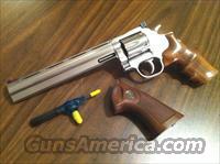Dan Wesson Arms 357 Model 715-VH Stainless, 8" Barrel   Dan Wesson Pistols/Revolvers > Revolvers