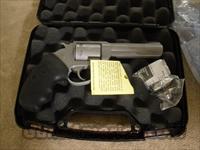 CHARTER ARMS PATHFINDER .22LR  Charter Arms Revolvers