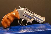 Ultra Rare 3 Inch Smith M66 , Goncalo Alves Combat Grips , 357 Magnum  Very Scarce Pre Lock Collectors Revolver  Smith & Wesson Revolvers > Performance Center