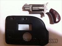 NNA North American Arms 22 Wallet Holster Rare, unique NIB rear/front pocket wallet holster.   North American Arms Pistols