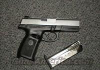 Smith and Wesson Sigma  Guns > Pistols > Smith & Wesson Pistols - Autos > Polymer Frame
