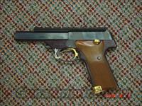 High Standard Victor  High Standard Pistols