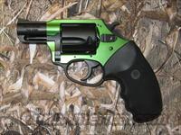 Charter Arms U.C. Lite Black/Green  Charter Arms Revolvers