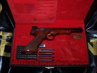 Browning Gold Line Medalist .22 NIC  Browning Pistols > Other Autos
