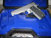 DAN WESSON VALOR V-BOB   Dan Wesson Pistols/Revolvers > 1911 Style