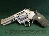 Colt King Cobra, 4", 357 magnum  Colt Double Action Revolvers- Modern