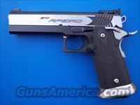 STI Apeiro 2011 Custom Schuemann 40 S&W Dawson NEW  STI Pistols
