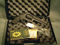 Dan Wesson Alaskan Guide  Dan Wesson Pistols/Revolvers > Revolvers