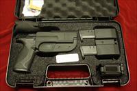 SMITH AND WESSON M&P 40 CARRY AND RANGE KIT NEW  Smith & Wesson Pistols - Autos > Polymer Frame