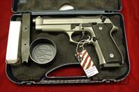 BERETTA 96 INOX 40 CA. NEW  Beretta Pistols > Model 96 Series