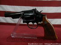 S&W 19-5 357-Remington 4" 6 Shot 28195  Smith & Wesson Revolvers > Model 10