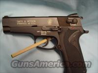 S&W mod# 410 .40 s&w cal w/orig case  Smith & Wesson Pistols - Autos > Alloy Frame