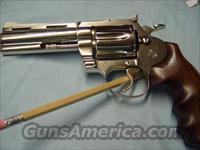 Colt diamondback 4" .38 spl cal (New cond)  Colt Double Action Revolvers- Modern