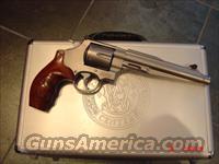 Smith & Wesson 629-8 Performance Center, 44 mag,7 1/2".built on compensator,alum custom case,rosewood grips,rubber grips,manual,a real beauty !!  Smith & Wesson Revolvers > Performance Center