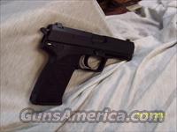 Heckler & Koch USP-45  Heckler & Koch Pistols > Polymer Frame