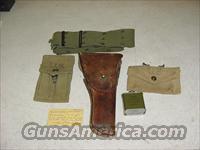3753 World War II 1942 1911 45 cal holster,pouch can bet  Holsters and Gunleather > 1911