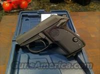 Excellent condition Beretta 3032 Flat Black  Beretta Pistols > Small Caliber Tip Out