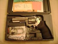 Ruger GP100 .327 Fed. Mag.  Ruger Double Action Revolver > Redhawk Type