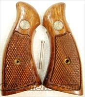 Grips S&W K L Square Butt Service Magna style 1970s Goncalo Alves Very Good Factory Smith & Wesson Will not fit Round Butt Variants	  Gunstocks, Grips & Wood