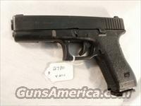 Glock 9mm model 17 VG 18 Shot 1 Magazine Tampa PD 1996 with Factory Night Sights    Glock Pistols > 17