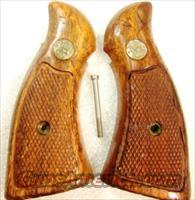 Grips S&W K L Square Butt Service Magna style 1970s Goncalo Alves Very Good Factory Smith & Wesson Will not fit Round Butt Variants	  Gunstocks, Grips & Wood