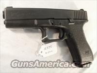 Glock 9mm model 17 VG 18 Shot 1 Magazine Tampa PD 1996 with Factory Night Sights    Glock Pistols > 17
