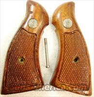 Grips S&W K L Square Butt Service Magna style 1970s Goncalo Alves Very Good Factory Smith & Wesson Will not fit Round Butt Variants	  Gunstocks, Grips & Wood