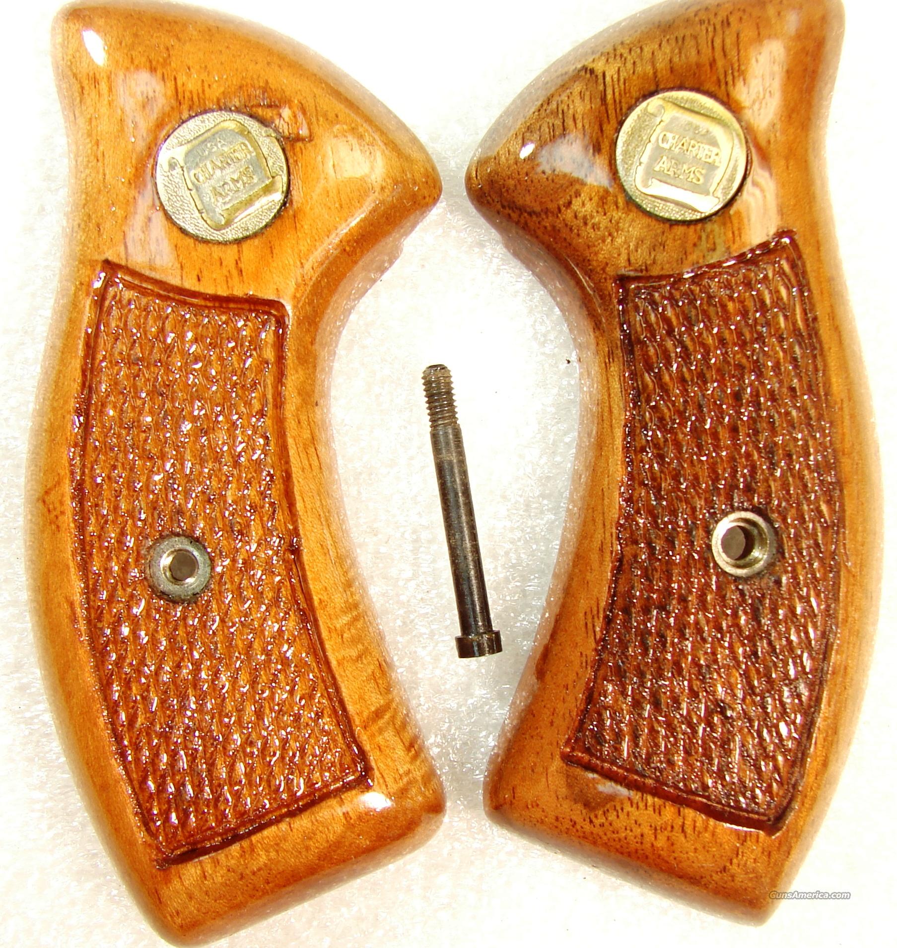 Grips Charter Arms Factory Goncalo 1970s Excell For Sale