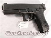 Glock 9mm model 17 VG 18 Shot 1 Magazine Tampa PD 1996 with Factory Night Sights    Glock Pistols > 17