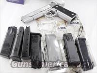 Magazine Para Ordnance 1445 .45 ACP 14 Shot Mec-Gar AFC Anti Friction Teflon Coated NIB Fits P-14 Para-Ordnance Pistols PR1445S 45 Automatic  Magazines & Clips > Pistol Magazines > 1911
