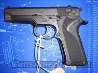 S&W 915  Smith & Wesson Pistols - Autos > Steel Frame