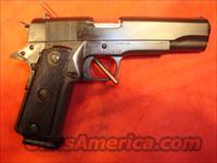 NIB ARMSCOR ROCK ISLAND 1911-A2 45 acp 13rd 51452>> FREE SHIPPING >> END OF YEAR LAYAWAY AVAILABLE !!!!  Armscor Pistols