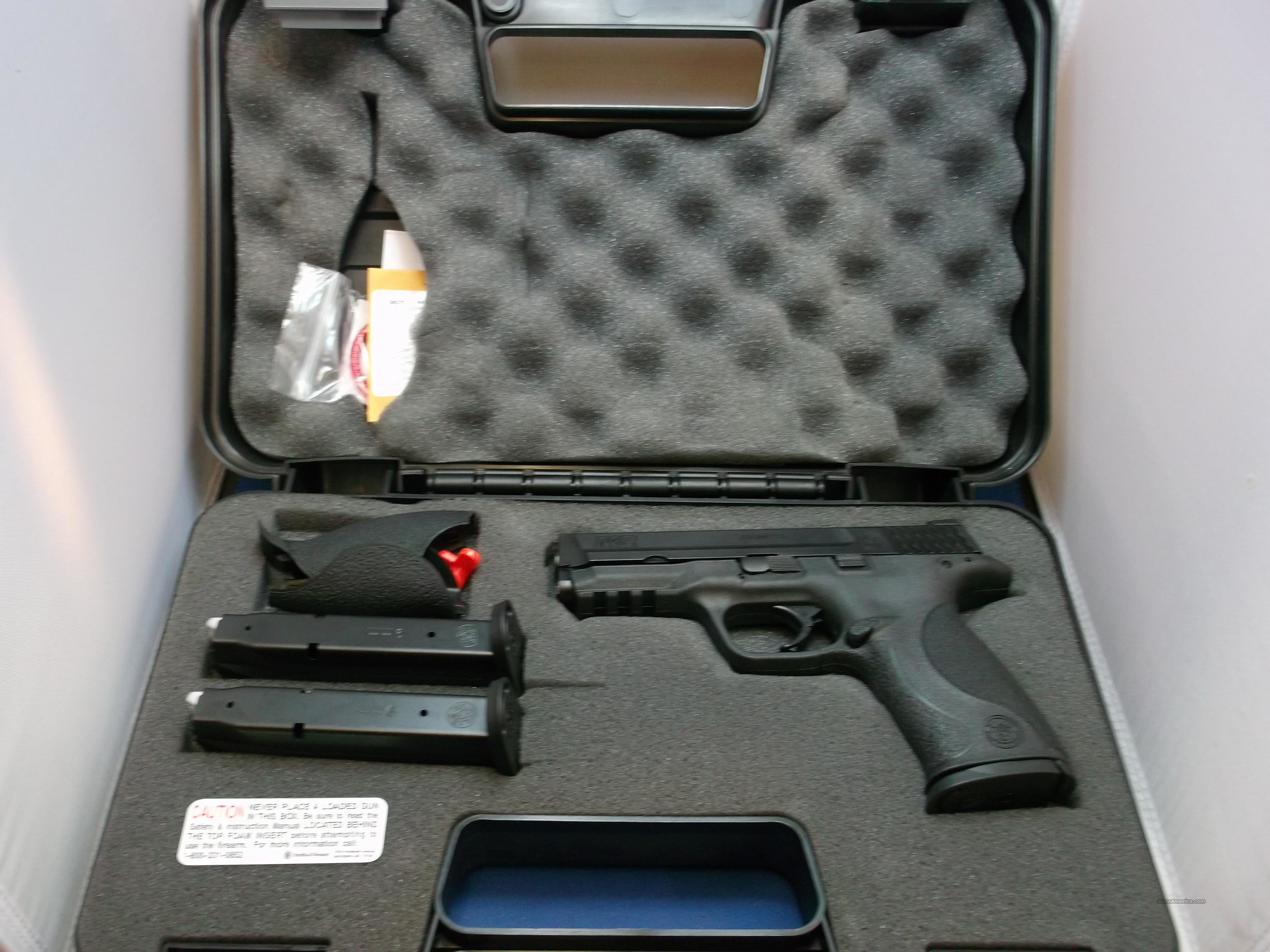 Smith & Wesson M&P 9, 3 mags, hard for sale at 923370779