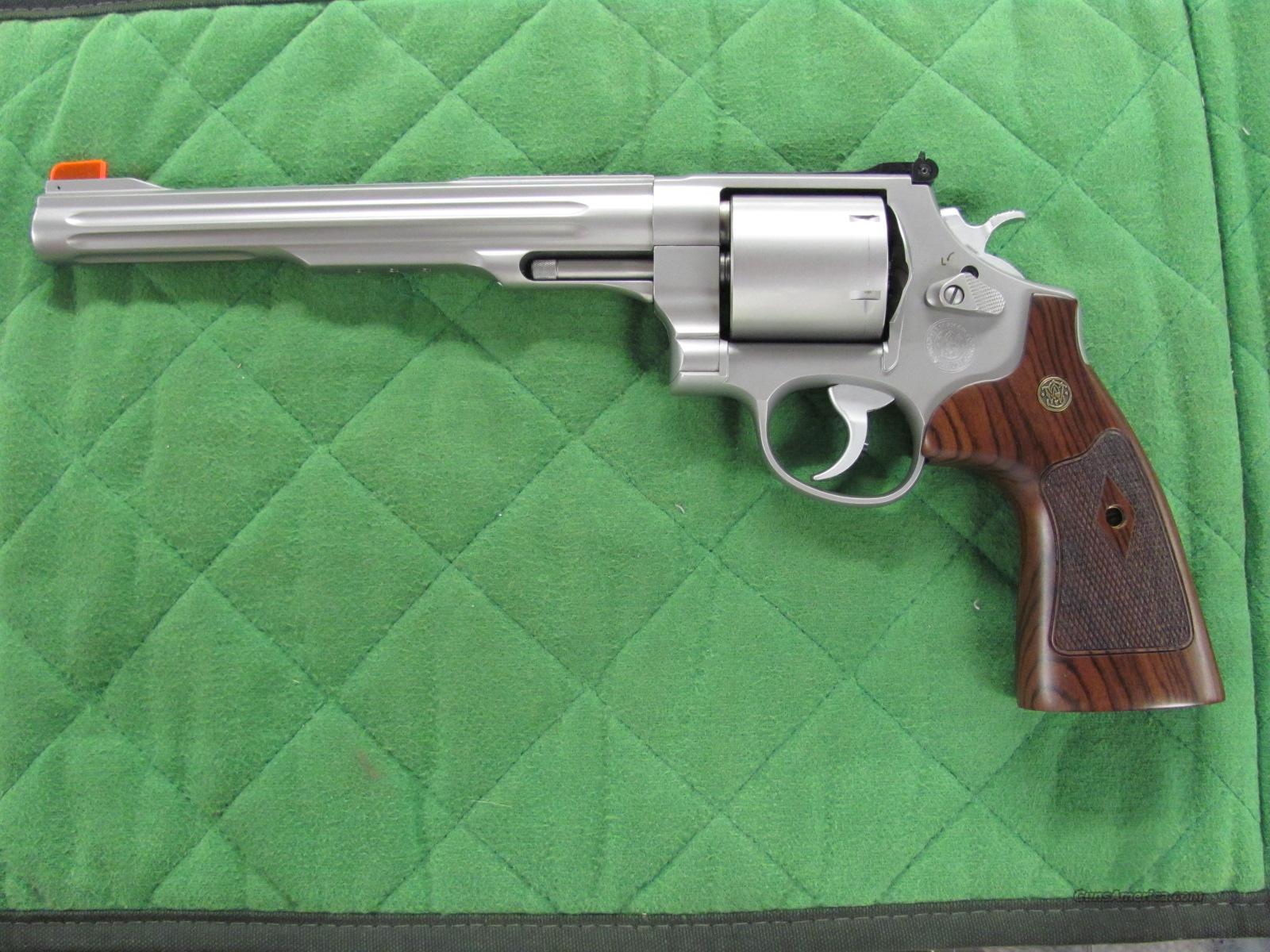 Smith & wesson performance center model 629. R cal. 45. Cal r. R 223.