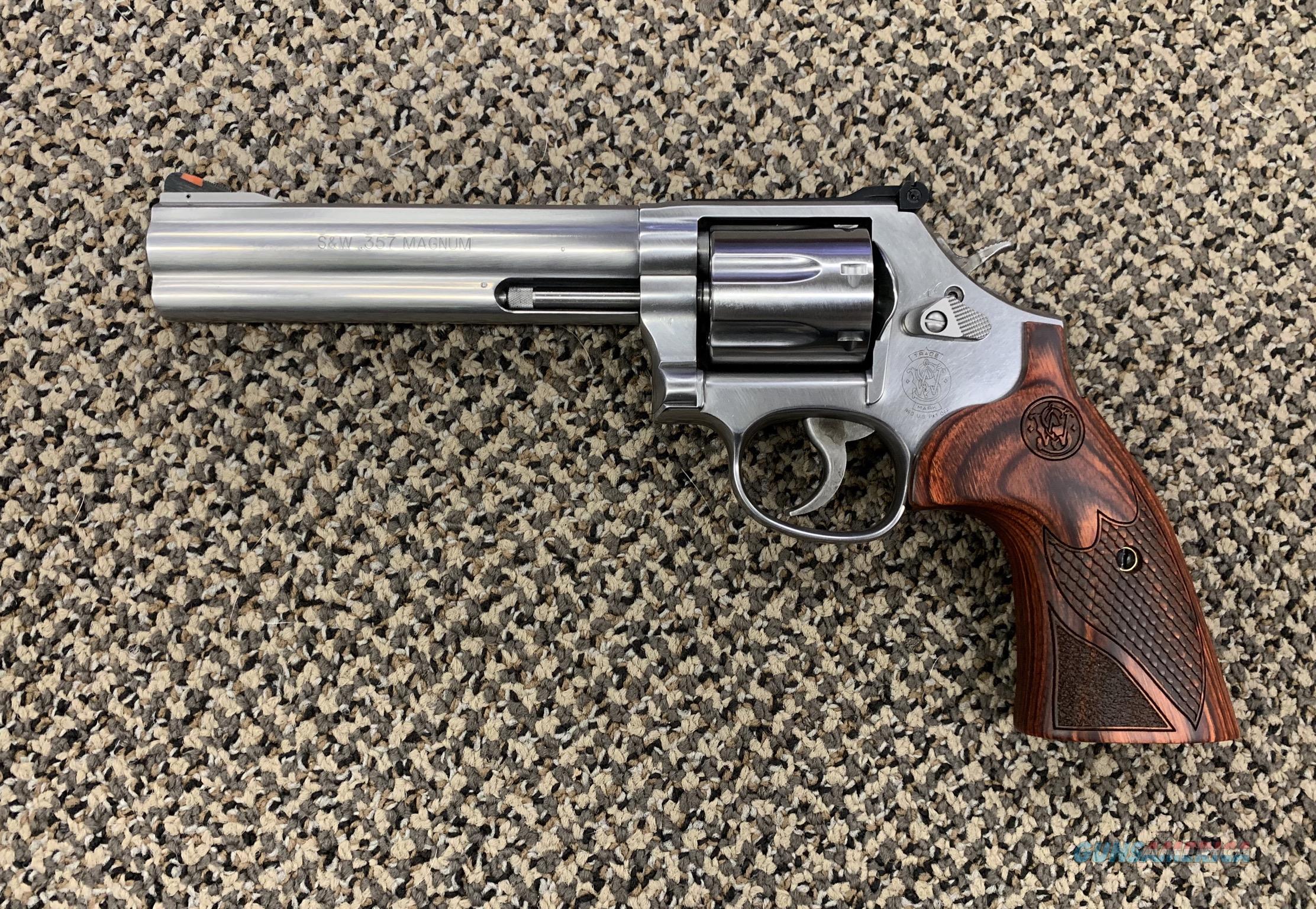 S&W MODEL 686 PLUS DELUXE 6 INCH BB... for sale at