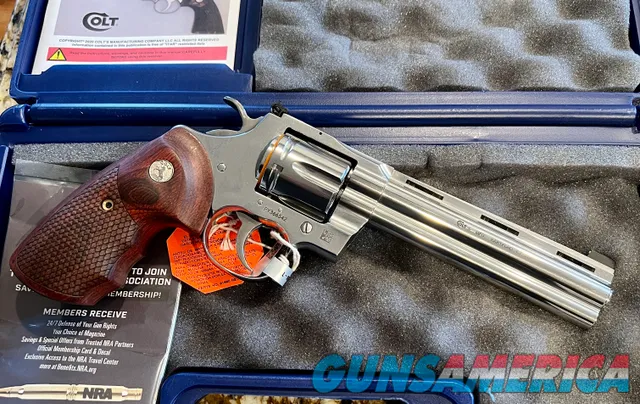 Colt Python .357 Mag 6" Stainless Exclusive w Snake Scale Walnut Grips