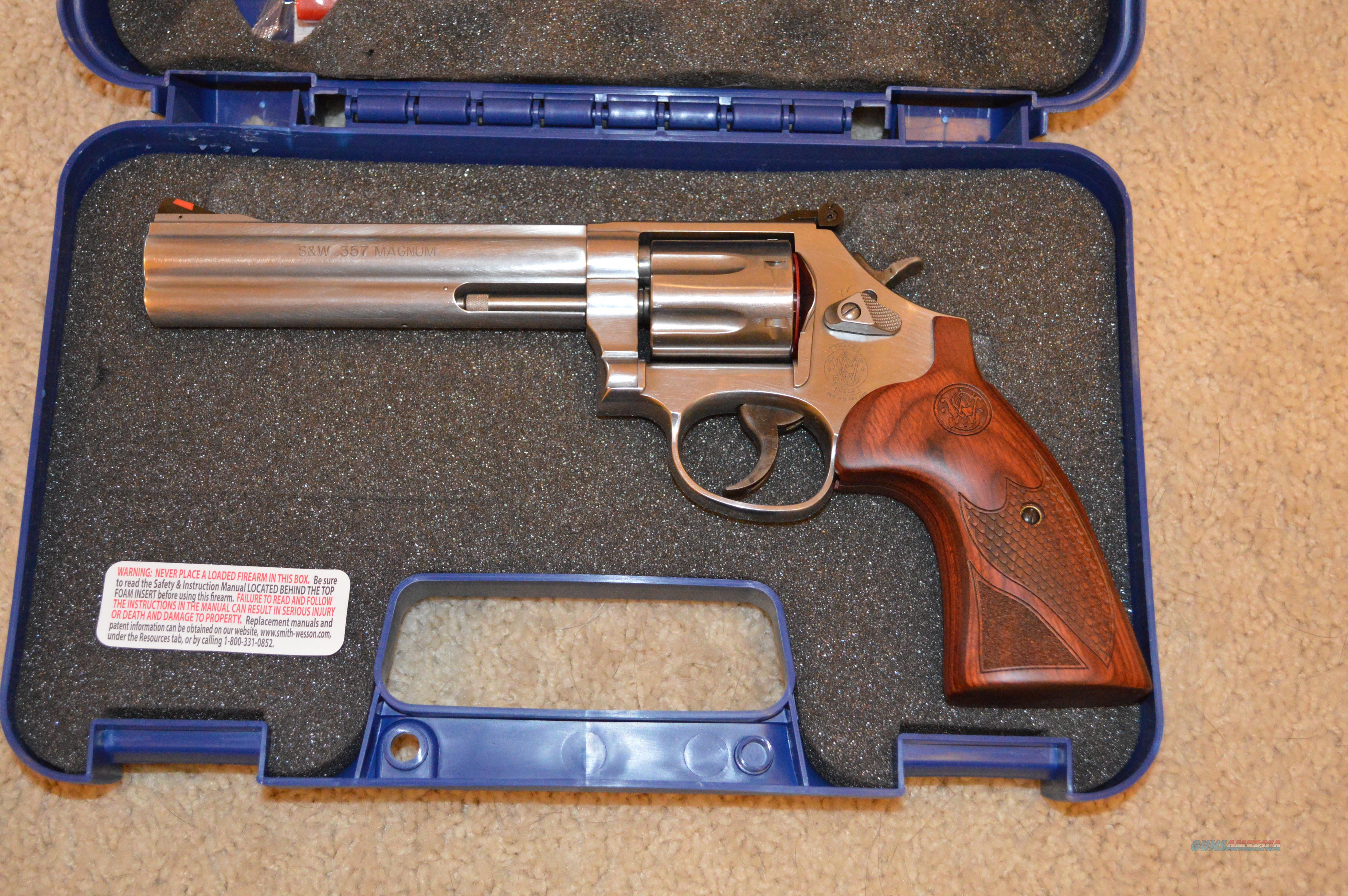 smith-and-wesson-686-plus-deluxe-for-sale-at-gunsamerica-999173184