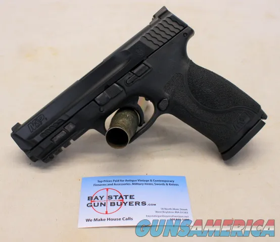 Smith & Wesson M&P 9 2.0 semi-automatic pistol 9mm 