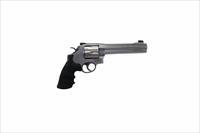 Smith & Wesson 629-4 classic .44 Magnum Revolver 