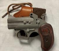Bond Arms “Grizzly Bear” derringer .45LC/.410