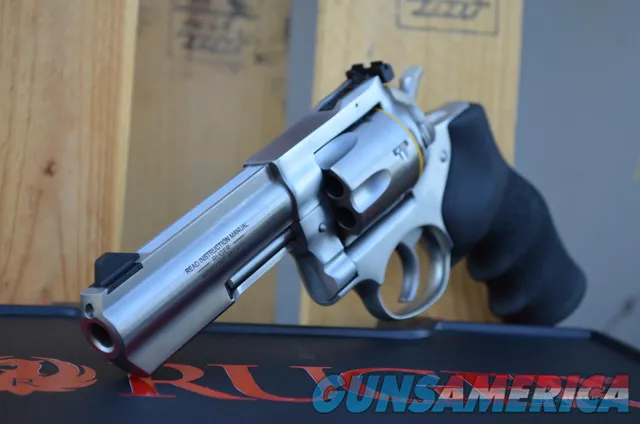 Ruger GP100 357 Magnum 4.2" SS Hogue 6rd 1705 New
