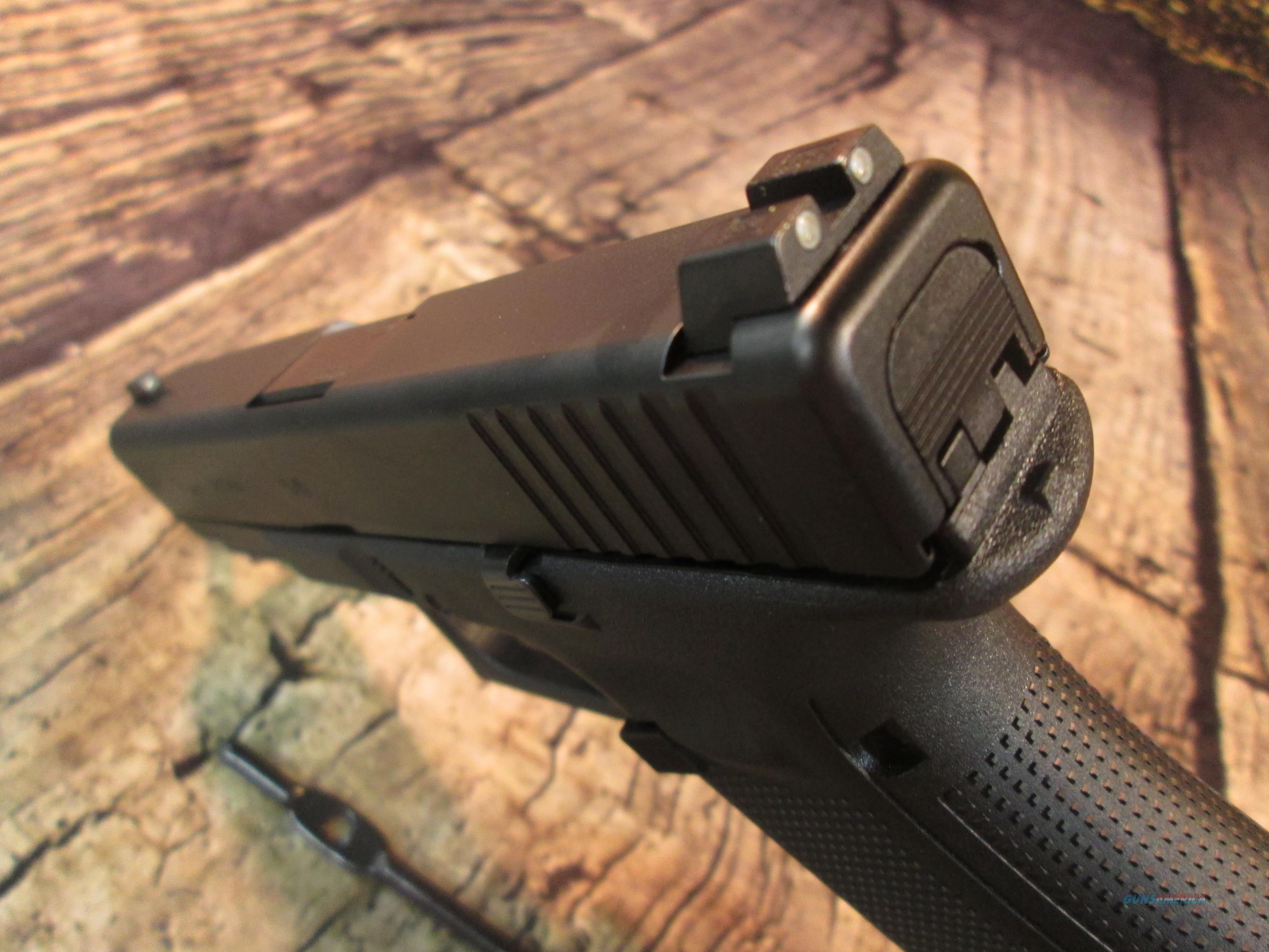 GLOCK 17 GEN 5 9MM WITH GLOCK NIGHT... for sale at